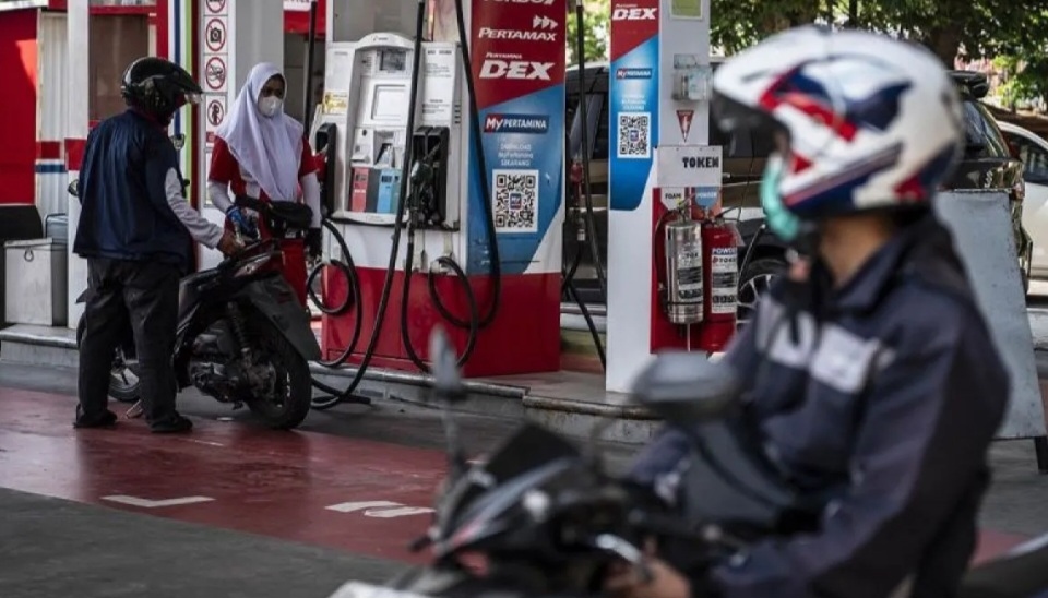 Pulihnya Lalu Lintas Selat Hormuz Pangkas Harga Minyak Dunia 