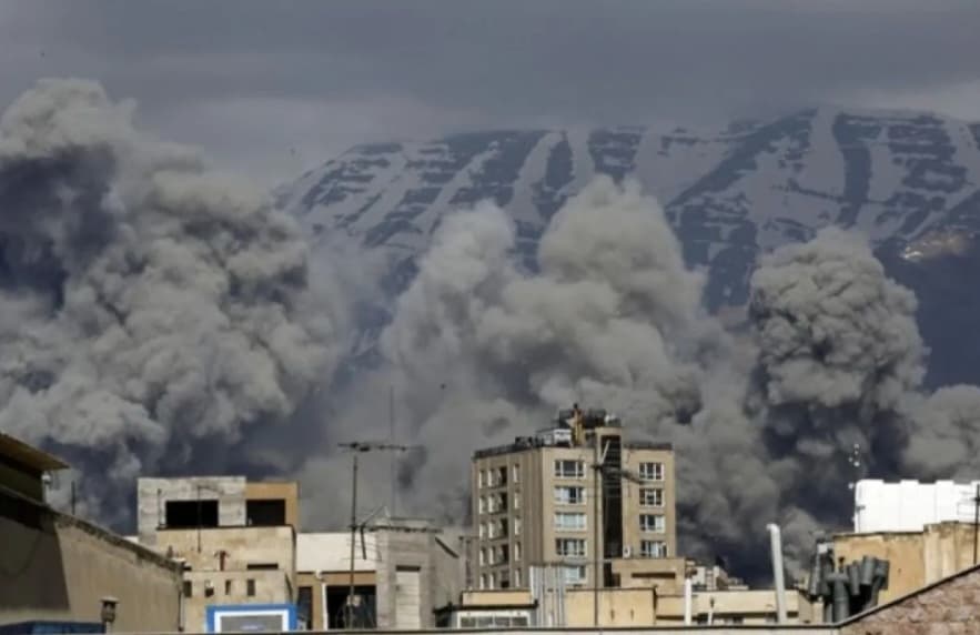 Rencana Presiden Prabowo dan PM Pakistan ke Teheran Dinilai Jadi 'Lilin Damai'