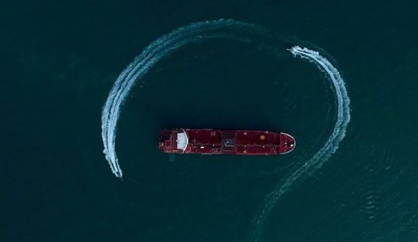 Saudi Desak AS Berunding Lagi dengan Iran dan Cabut Blokade Selat Hormuz