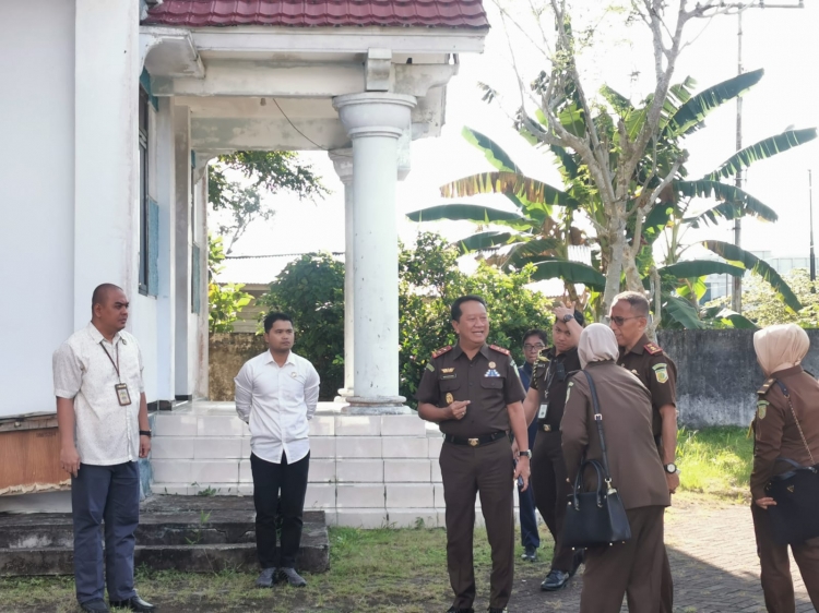 Kajati Kaltim Tinjau Lahan Calon Kantor Kejati Kaltara