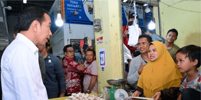 Presiden Jokowi mengapresiasi penerapan modern di Pasar Samarinda