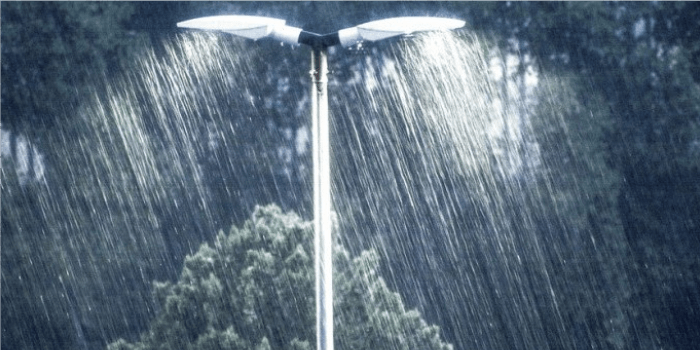 BMKG mengidentifikasi 4 kabupaten mengalami Hujan lebat.