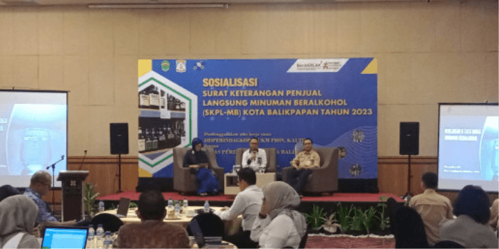 Penjual Minuman Beralkohol di Balikpapan Diberikan Wawasan Tata Niaga dan Prosedur Perizinan