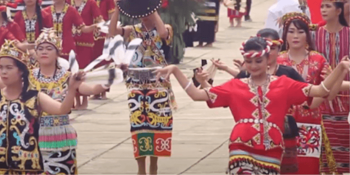 Puluhan Ribu Penari, Rekor MURI, Hingga dihadiri Presiden RI: Festival Dahau ke-24 Kutai Barat