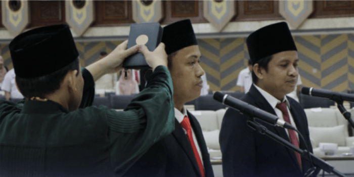 Paripurna ke-39, DPRD Kaltim Resmi Lantik Dua Anggota PAW