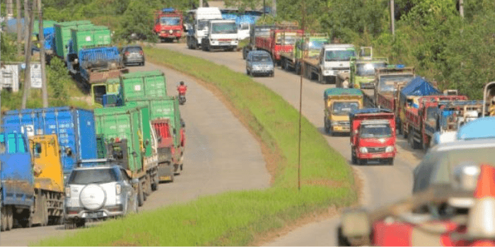Antrean Pembelian BBM Pertalite di Balikpapan Menyebabkan Kendala Lalu Lintas