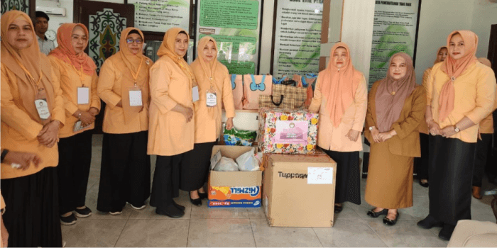 Sambut HUT DWP Ke-24 Dengan Bakti Sosial