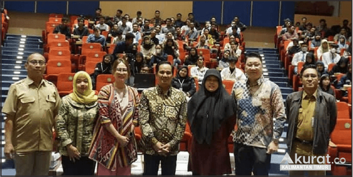 Seminar Nasional Association Of Informatics: Memaksimalkan Teknologi Artificial Intelligence (AI) di Lingkup Keilmuwan