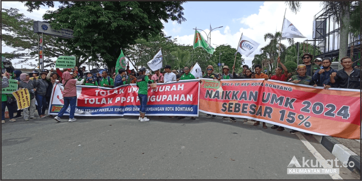 Ratusan Buruh di Kaltim Berunjuk Rasa, Tuntut Kenaikan UMP 15%: Pembahasan Mencari Jalan Tengah
