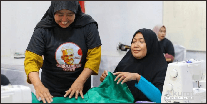 Sukarelawan Ganjar Milenial Center Berikan Pelatihan Menjahit, Masyarakat Kota Bontang Terima Dengan Antusias