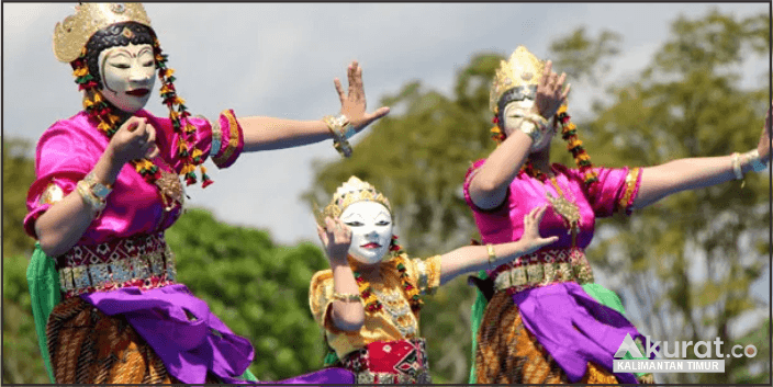 Tari Topeng Kemindu: Eksklusifitas dan Keanggunan Kesenian Sakral Kutai Kartanegara