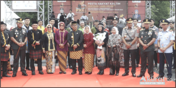 Pesta Rakyat Kaltim 2024: Lomba Menghias Jajanan Tradisional Khas Kaltim Memukau dengan Kreativitas Tinggi