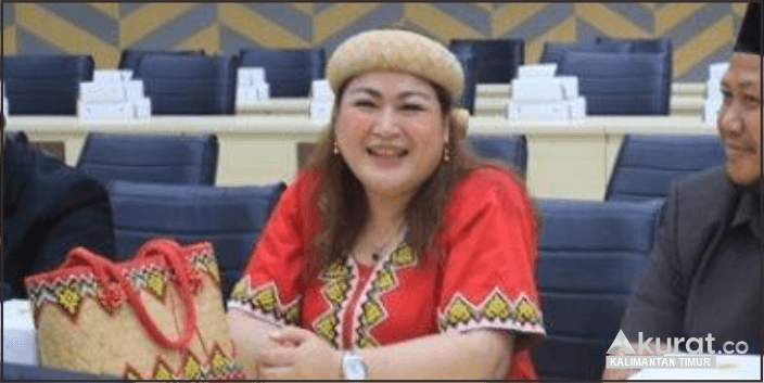 Ketua DPRD Mahulu Novita Bulan Apresiasi Peringatan HUT Kaltim ke-67: Harapkan Terus Berkembang dan Berkontribusi bagi Indonesia Emas 2045