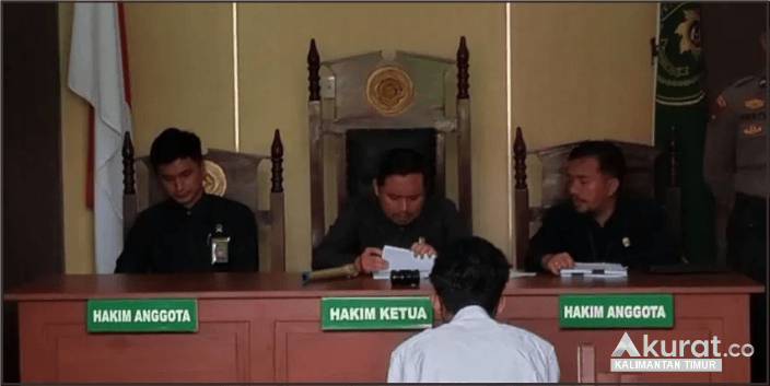 Vonis 20 Tahun Penjara Bagi Pembunuh Lima Orang di Penajam: Keluarga Korban Teriak Tak Puas