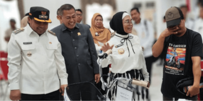 Neni Moerniaeni dan Agus Haris Buktikan Janji 100 Hari Kerja